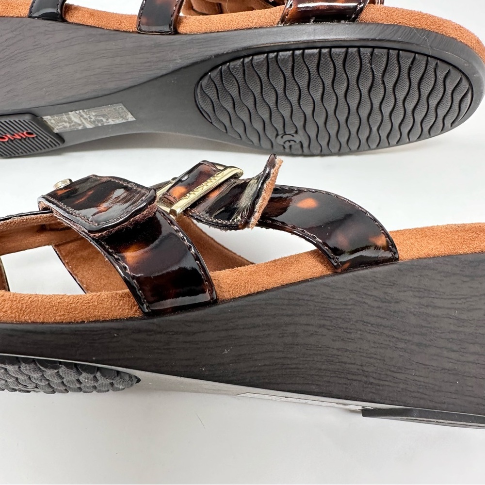 Vionic Tortoise Radia Orthodic Adjustable Triple Strap Wedge Sandals - Picture 6 of 12